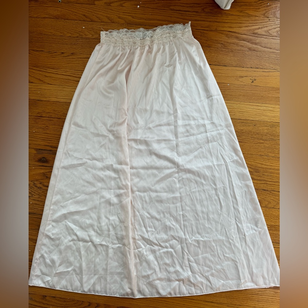 Elegant Cream Women's Skirt